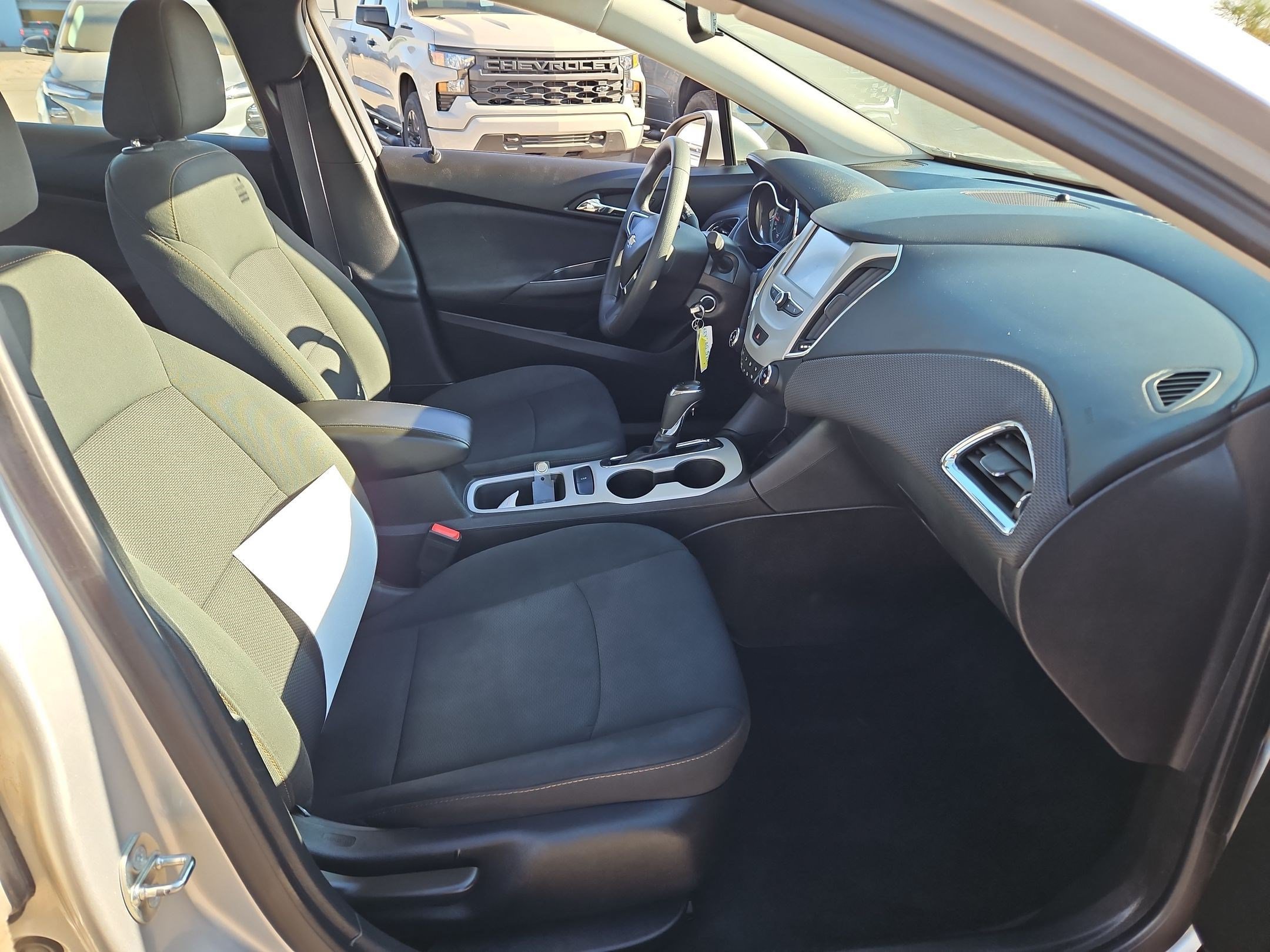Certified 2017 Chevrolet Cruze LS FWD image 27