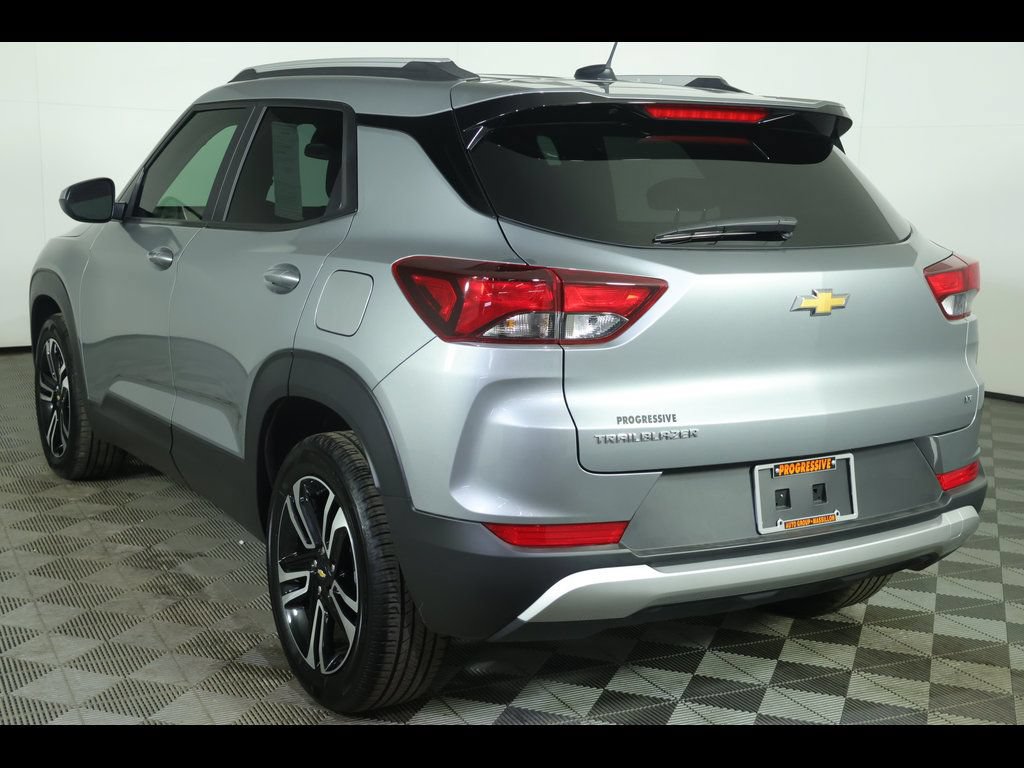 Used 2026 Chevrolet TrailBlazer LT FWD image 16