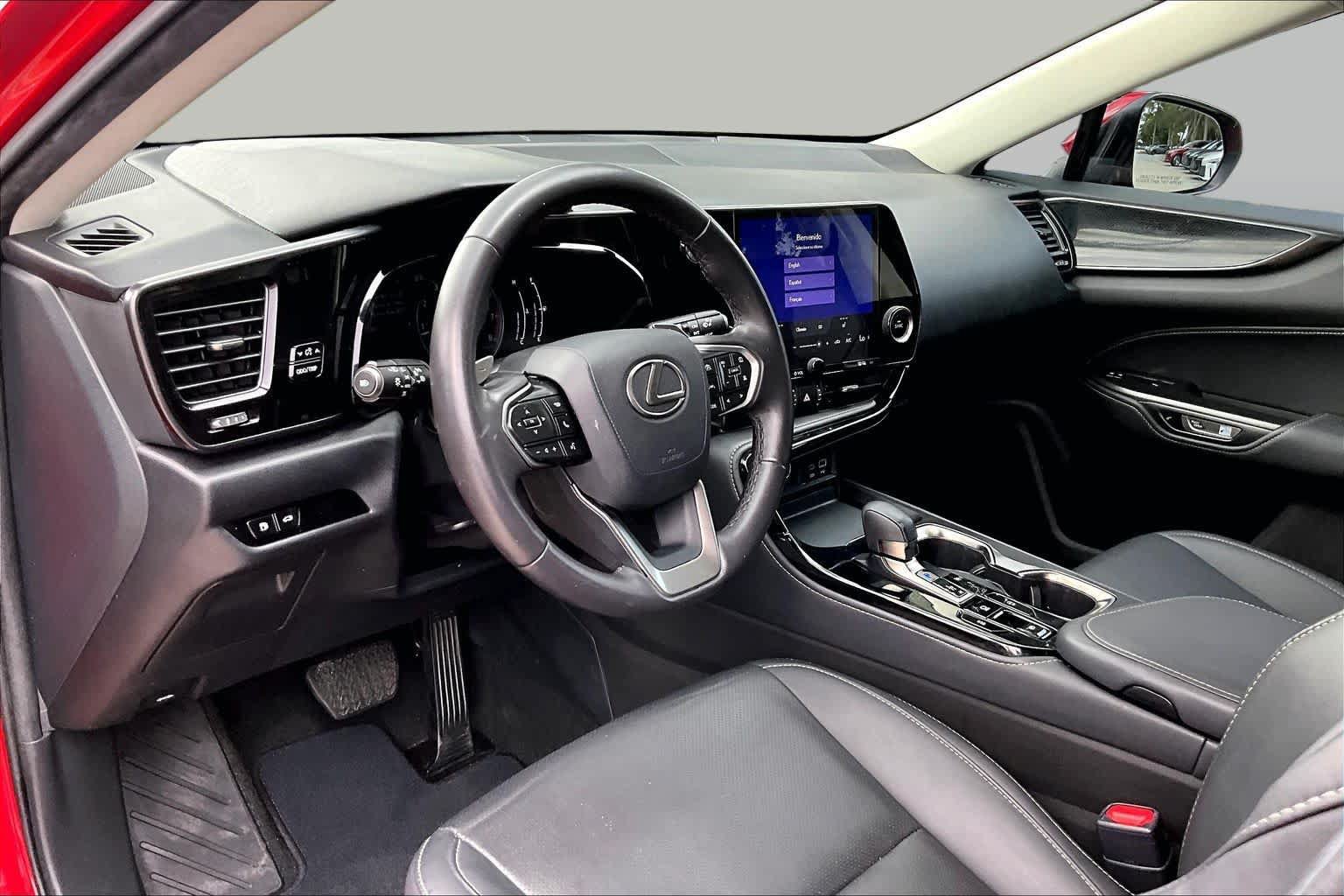 Used 2024 Lexus NX 250 FWD w/ Towing Package (2000 Lbs) image 18