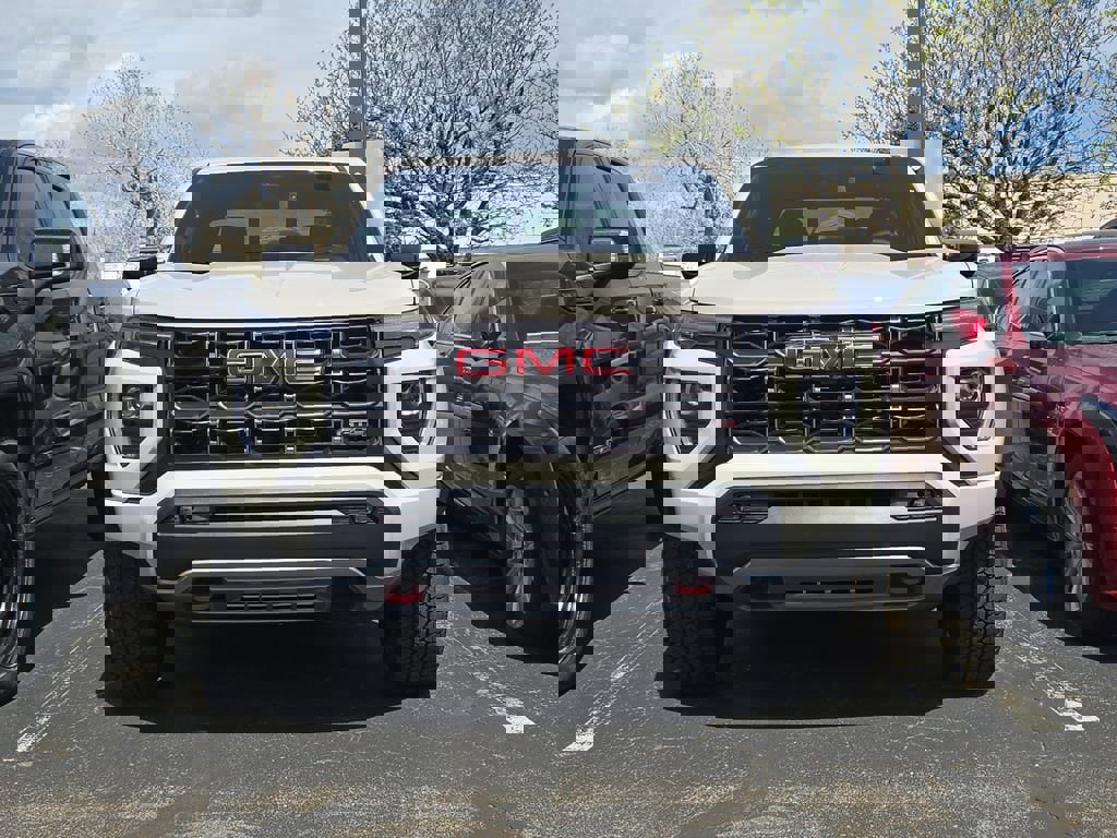 New 2026 GMC Canyon AT4 image 2