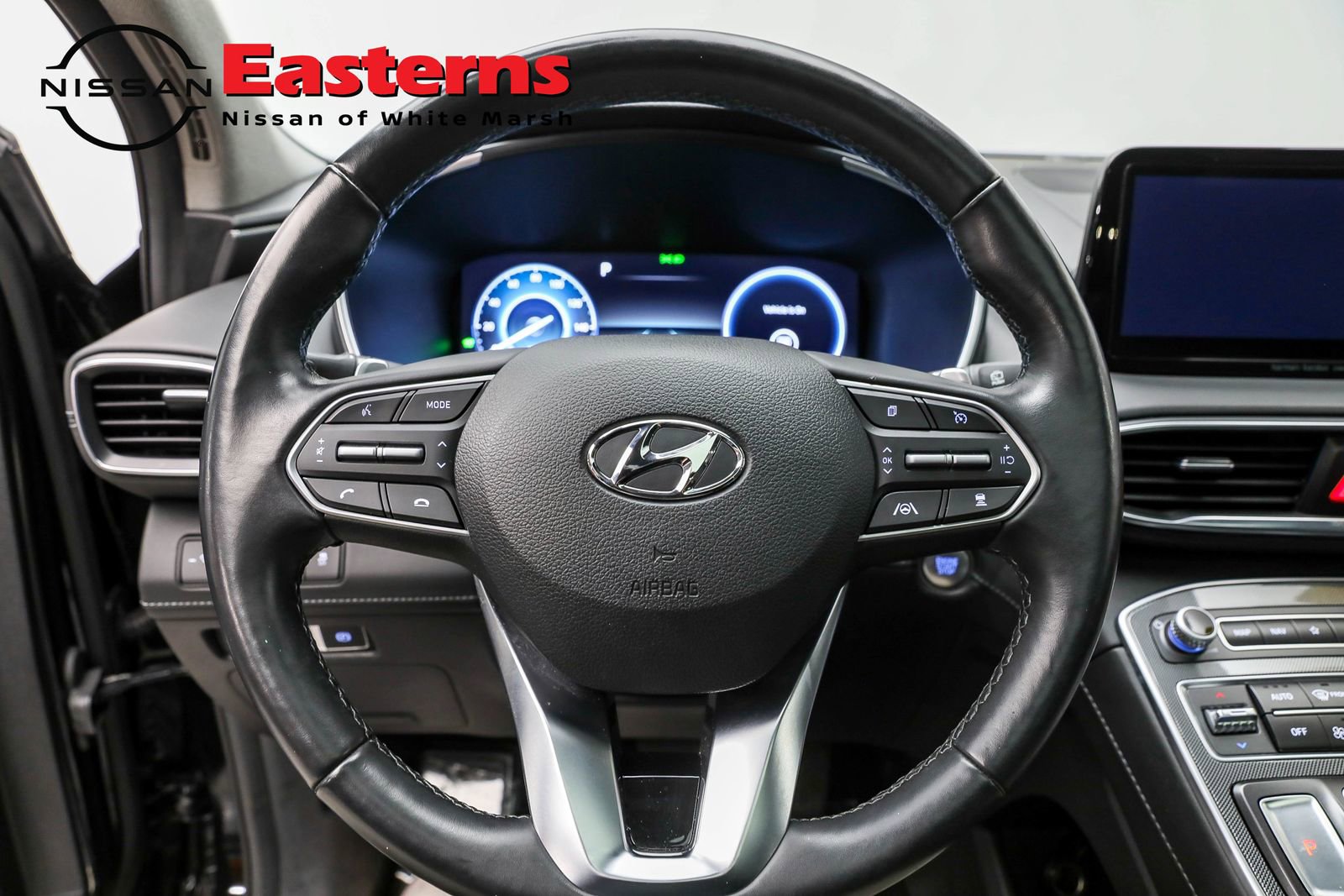 Used 2023 Hyundai Santa Fe Limited AWD/4WD image 10