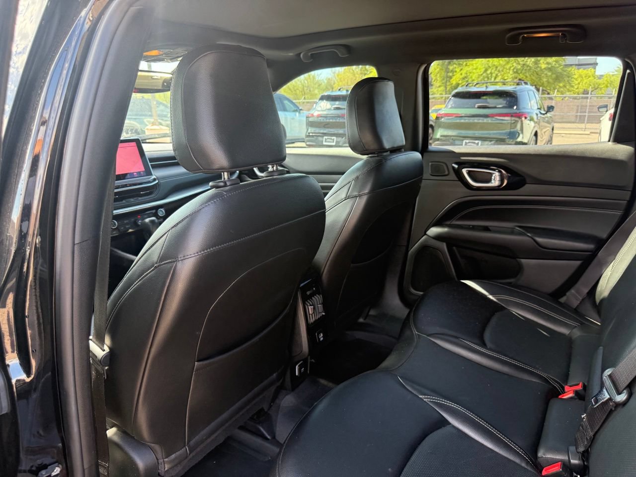 Used 2022 Jeep Compass High Altitude AWD/4WD image 11