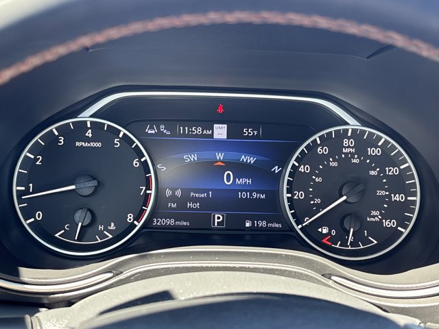 Used 2023 Nissan Maxima SR w/ Sport Mat Group FWD image 27