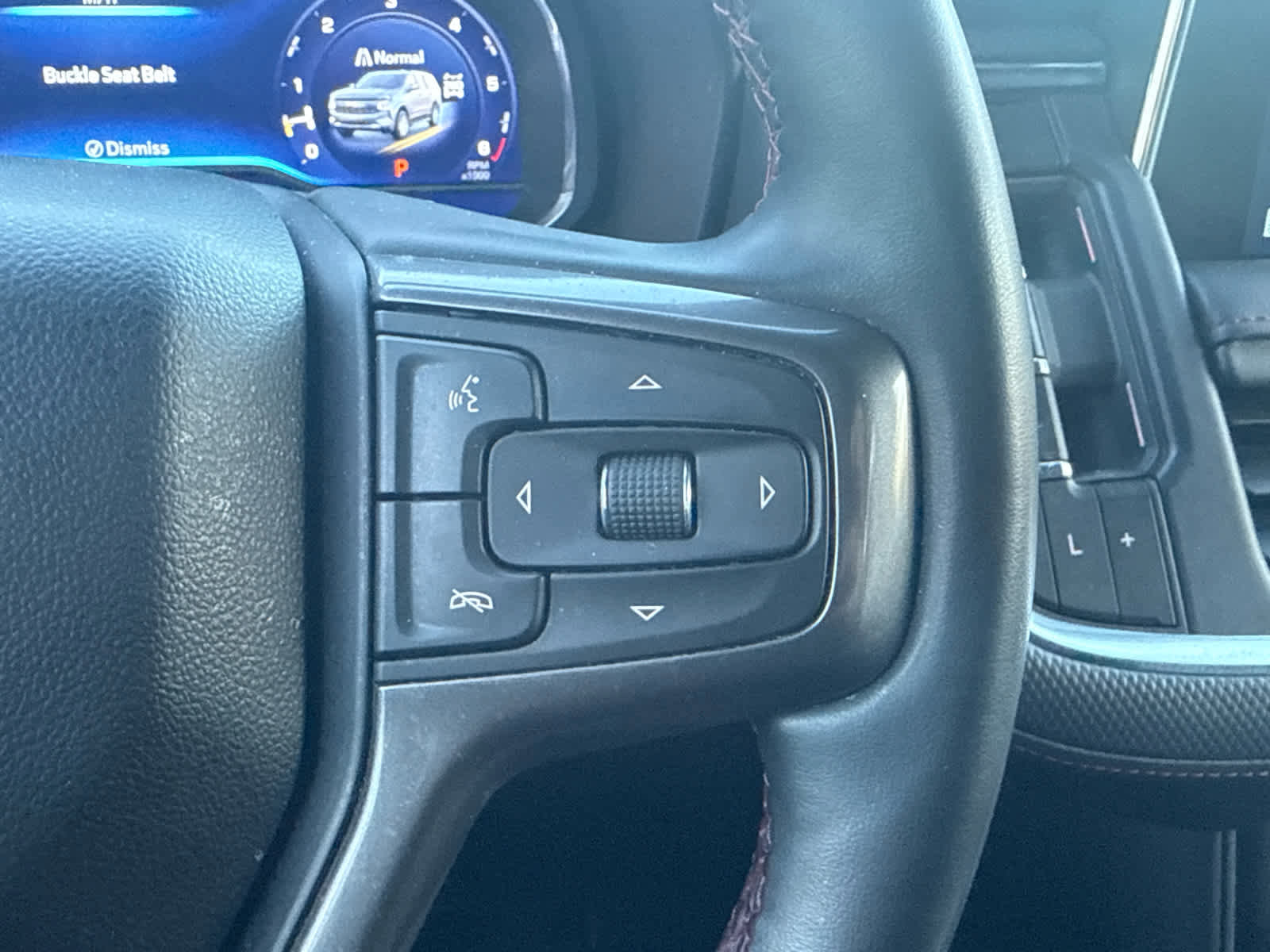 Used 2024 Chevrolet Suburban RST w/ Luxury Package image 16