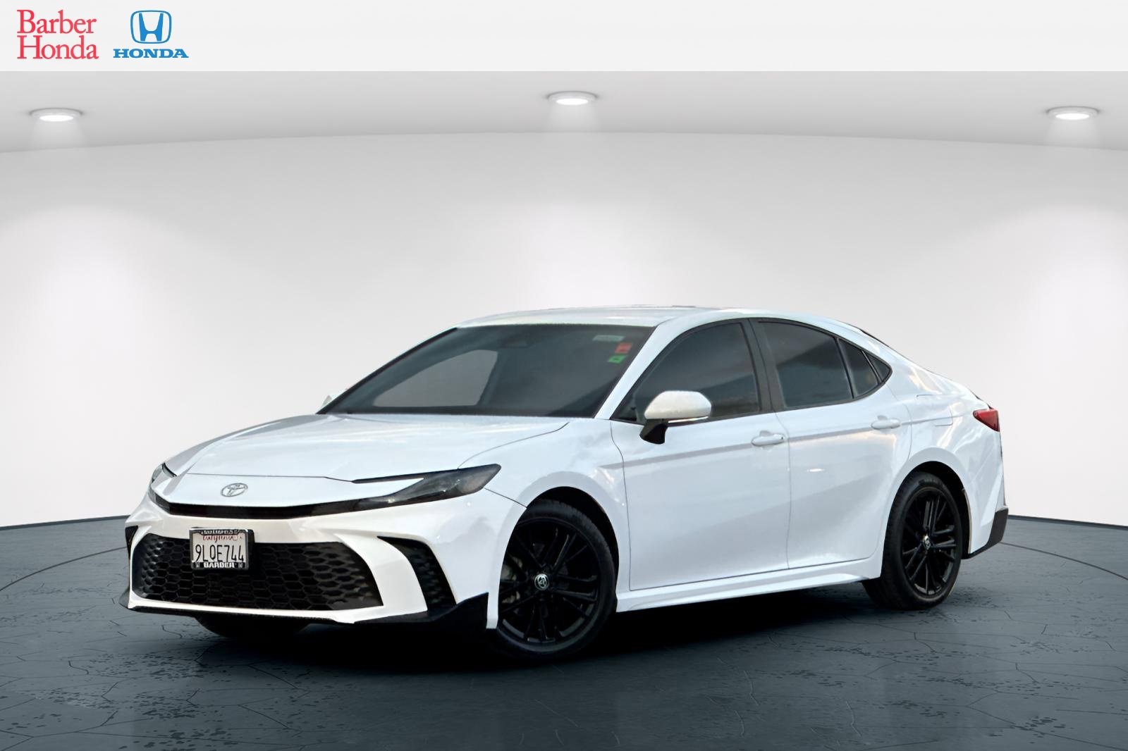 Used 2025 Toyota Camry SE