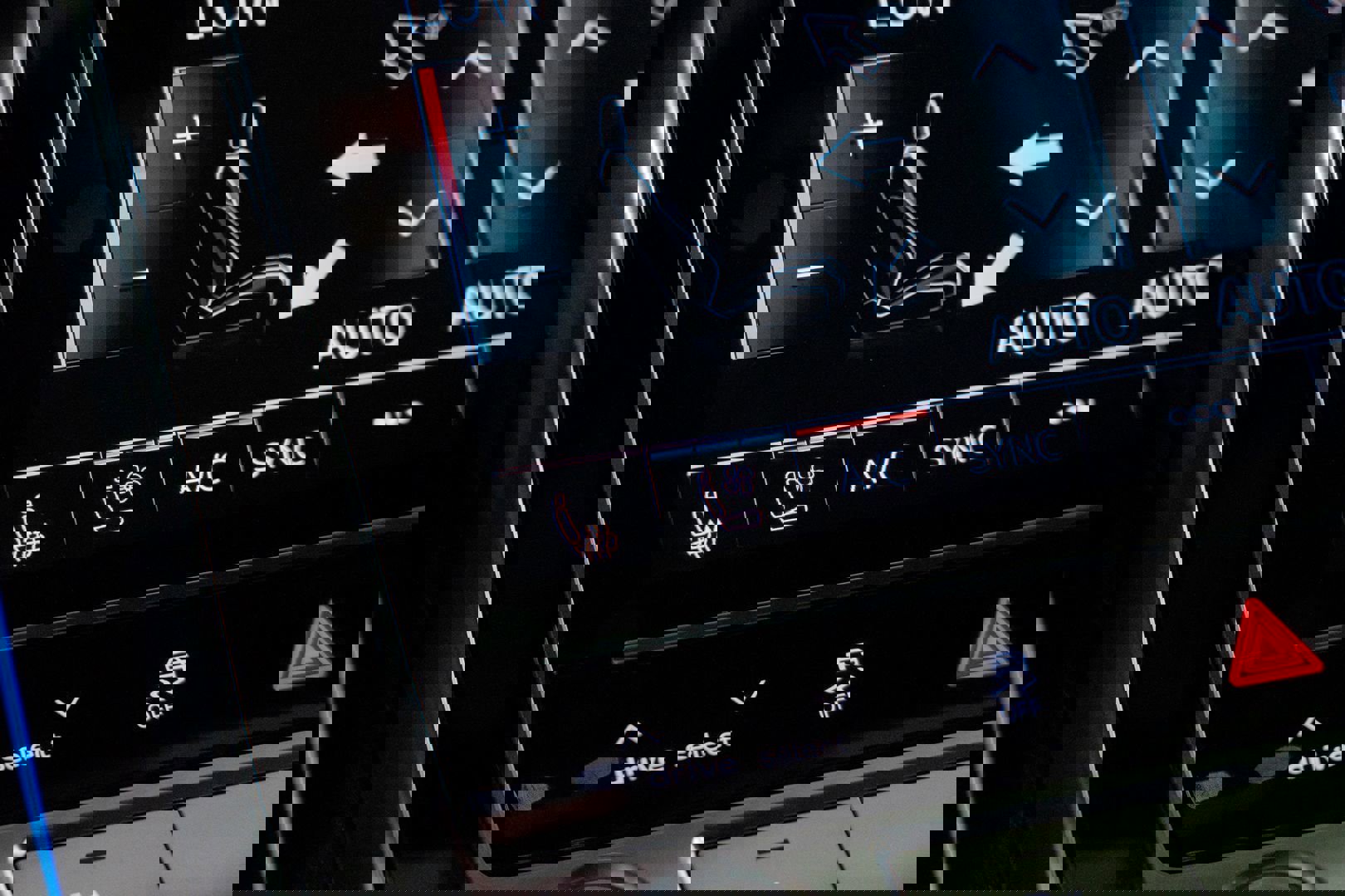 Used 2019 Audi Q8 Prestige w/ Towing Package image 43