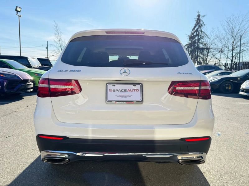 Used 2018 Mercedes-Benz GLC 300 4MATIC image 6