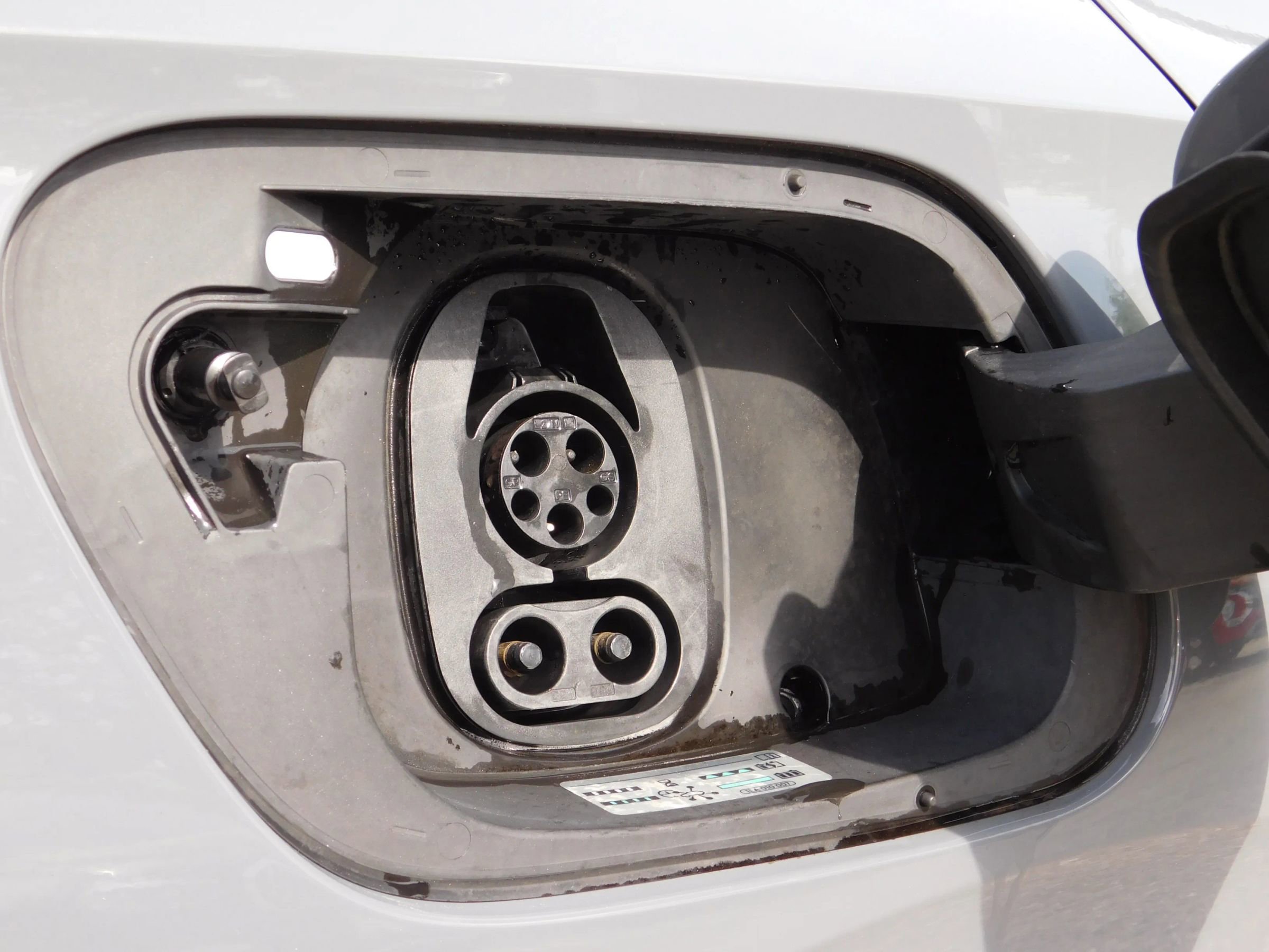 Used 2023 Volkswagen ID.4 Pro S image 27