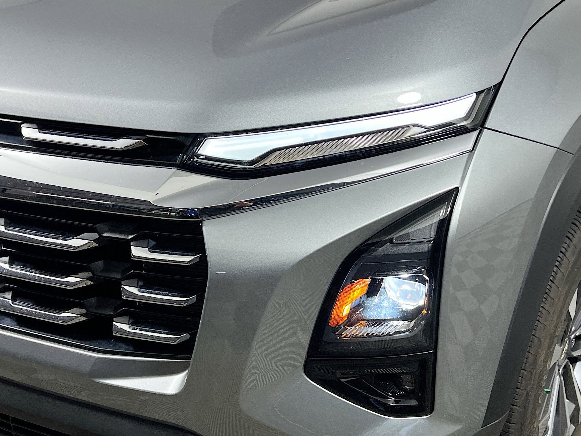 Used 2025 Chevrolet Equinox LT w/ Safety and Technology Package image 12