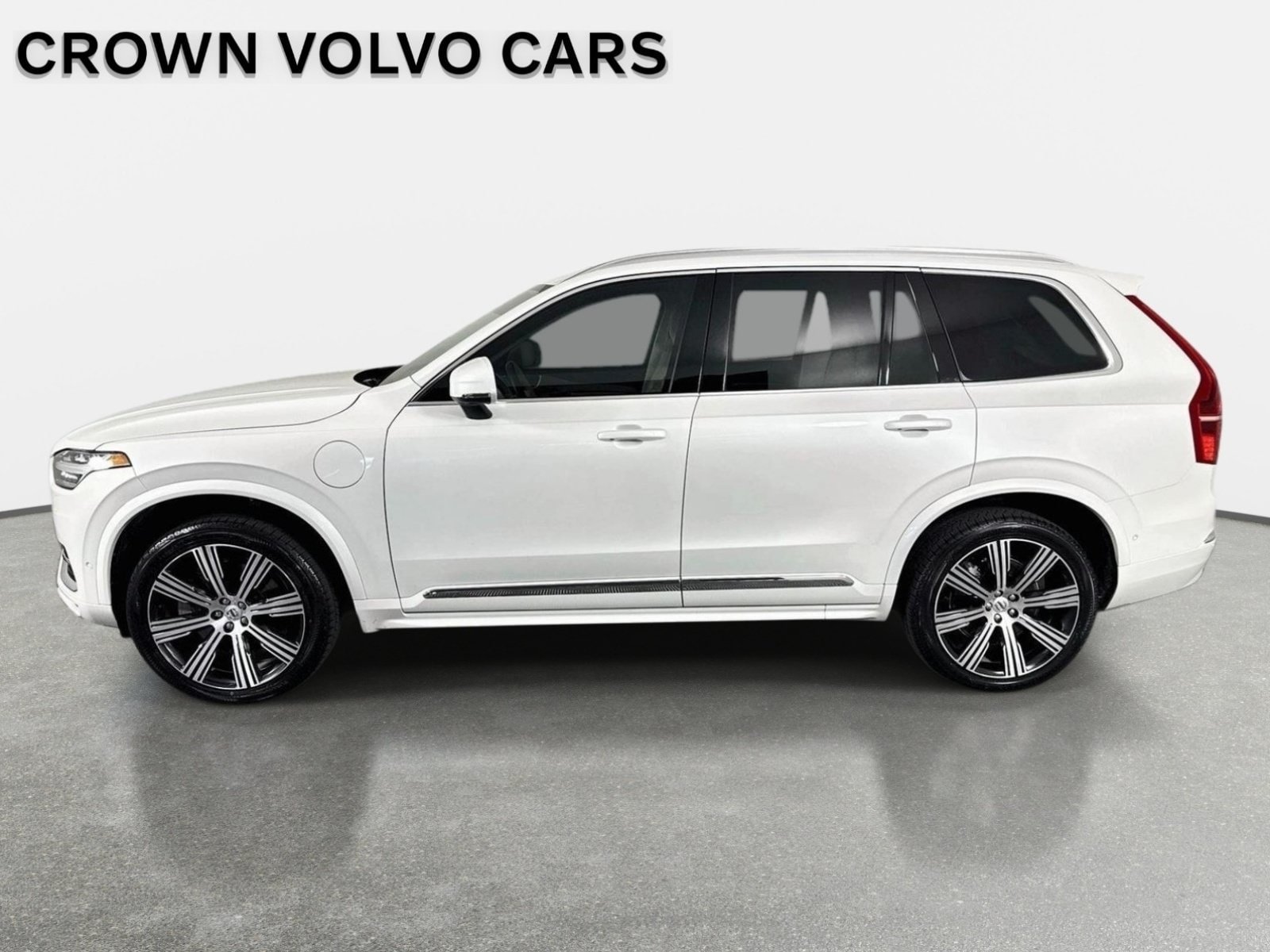 Used 2025 Volvo XC90 T8 Plus w/ Protection Package Premier AWD/4WD image 9