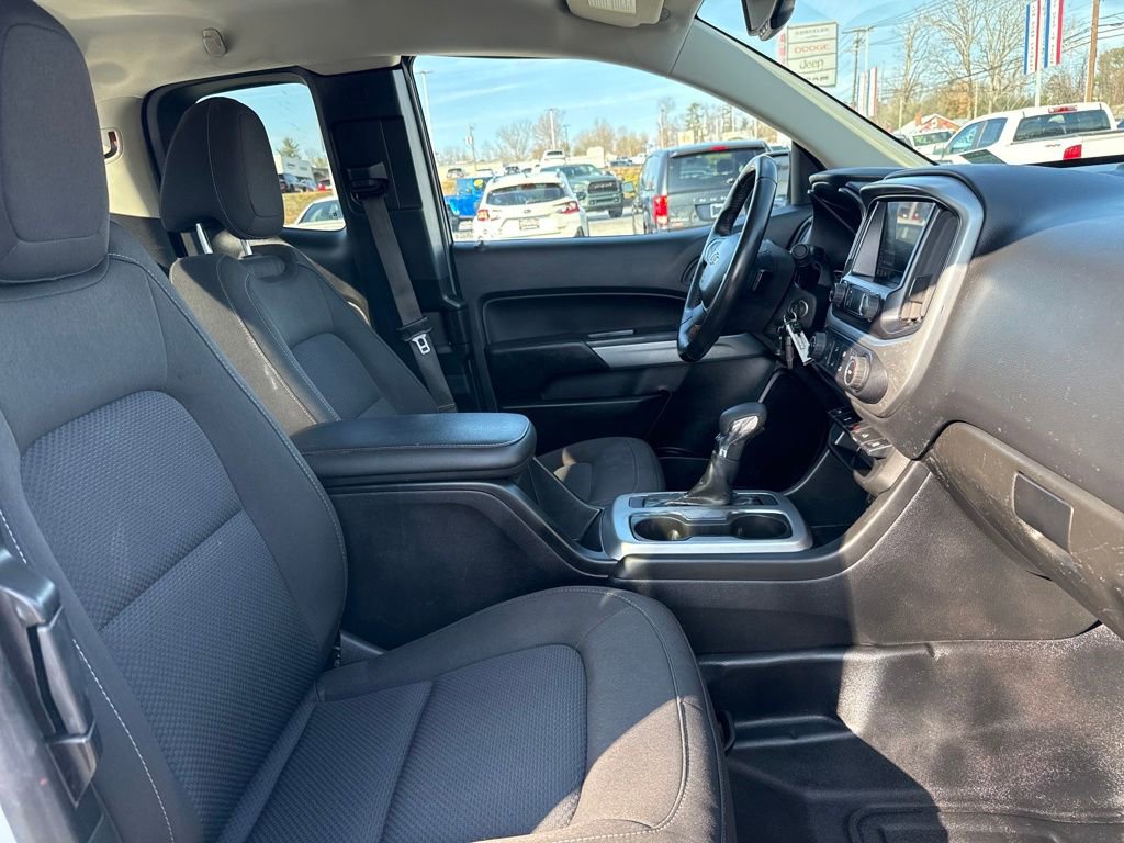 Used 2022 Chevrolet Colorado LT w/ Fleet Safety Package image 16