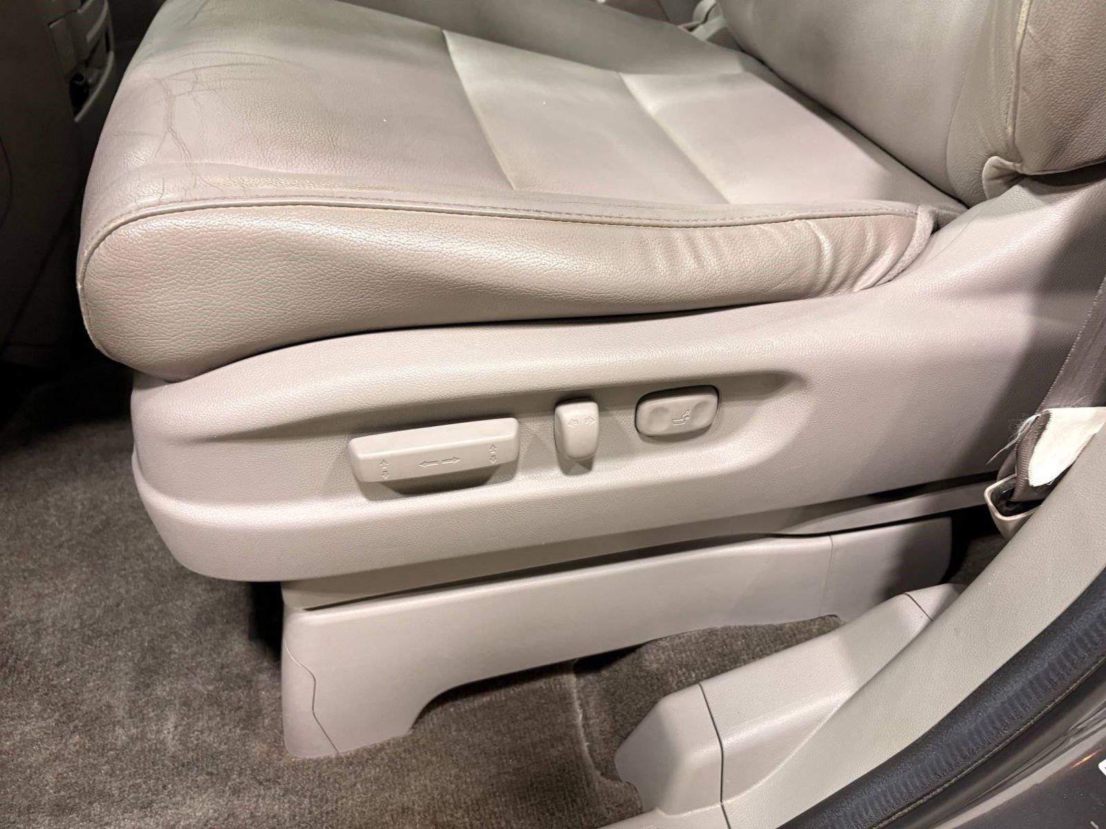 Used 2014 Honda Odyssey EX-L image 14