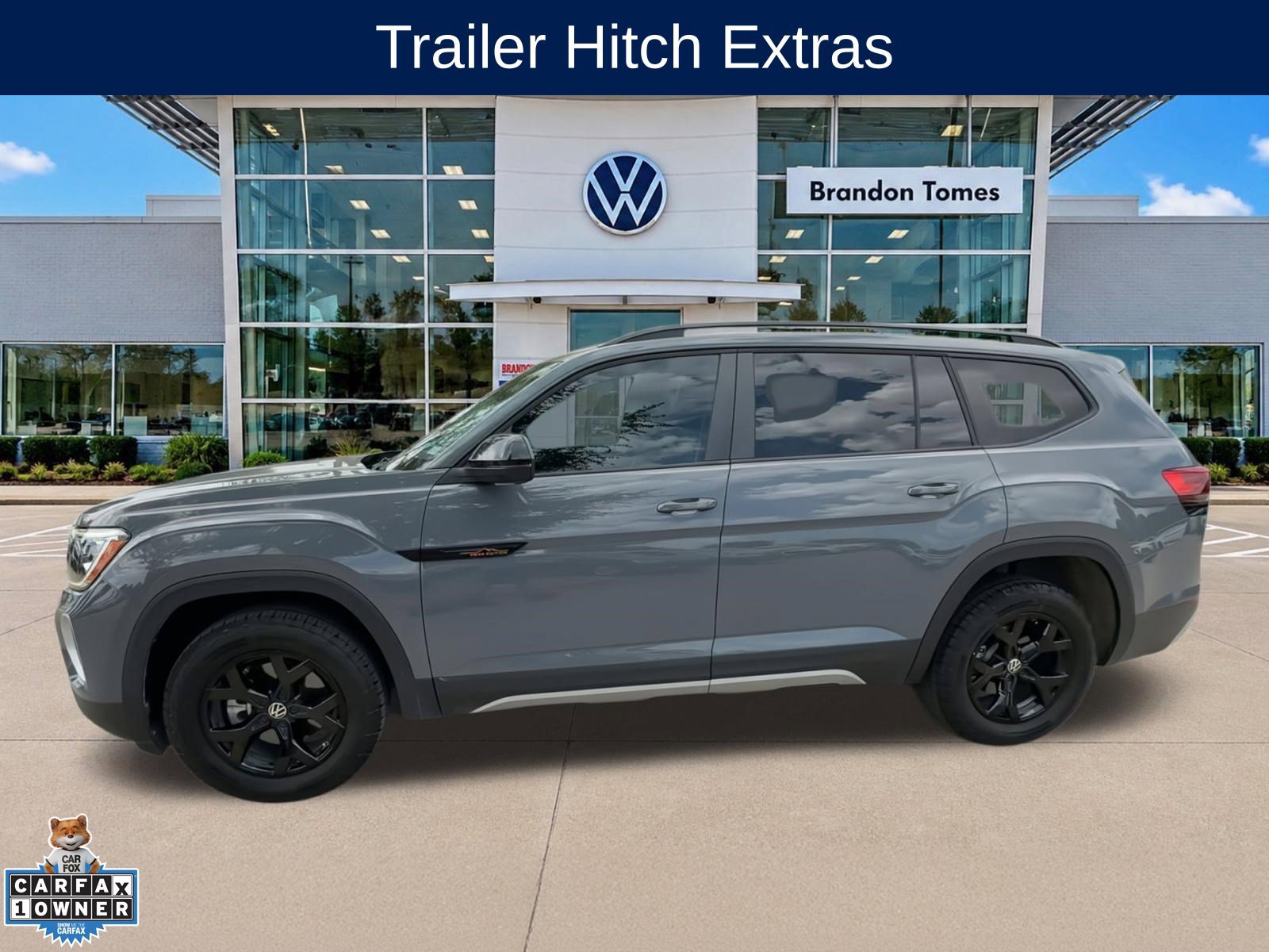 Used 2024 Volkswagen Atlas Peak Edition SE AWD/4WD image 4