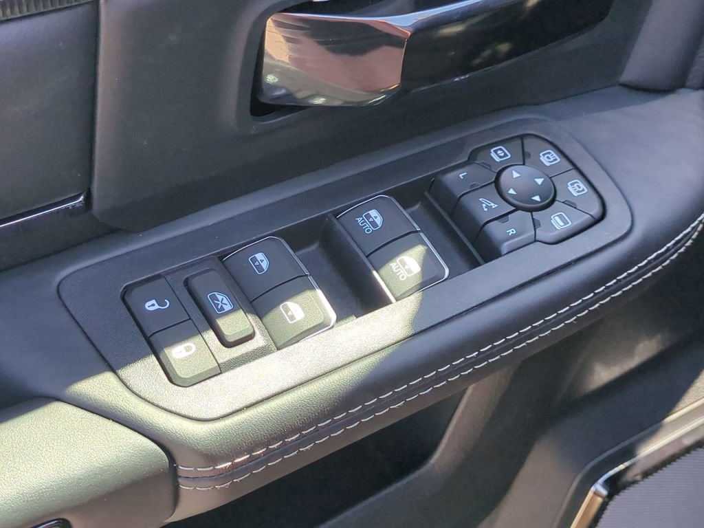 New 2026 RAM 2500 Rebel w/ Rebel Level 2 Equipment Group AWD/4WD image 13