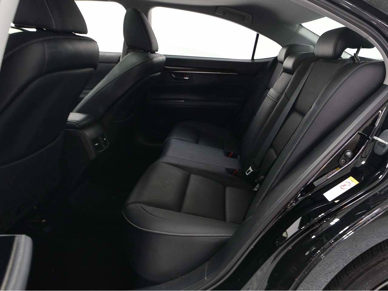 Used 2018 Lexus ES 350 w/ Premier Package image 10