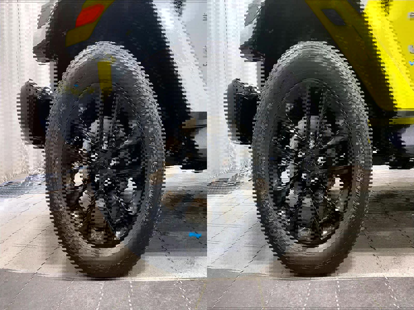 Used 2022 Jeep Wrangler Unlimited Sahara w/ Cold Weather Group AWD/4WD image 7