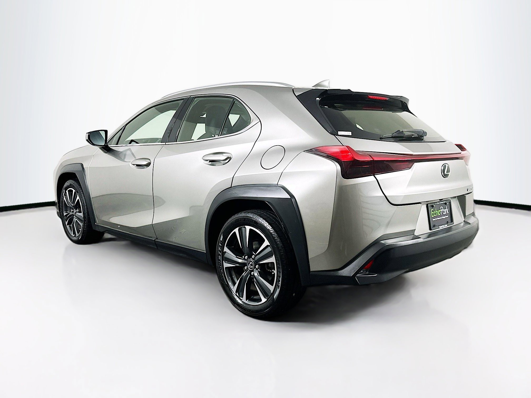 Used 2019 Lexus UX 200 F Sport image 5