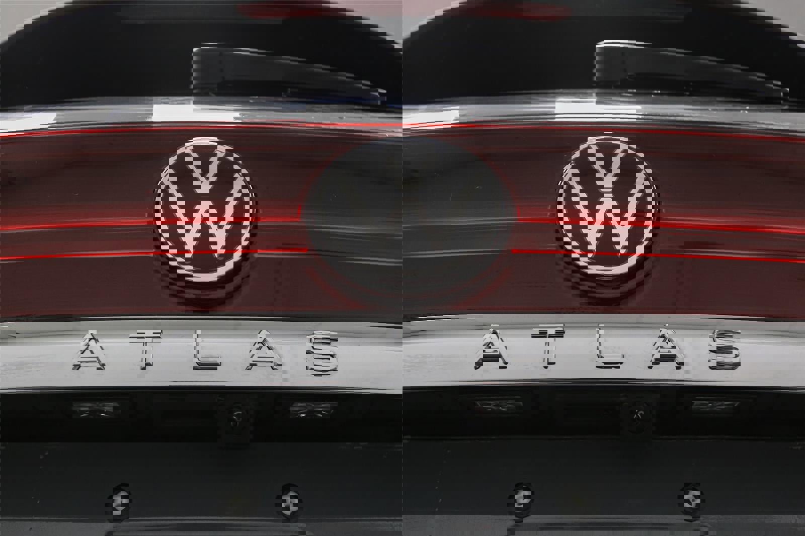 New 2026 Volkswagen Atlas SE image 11