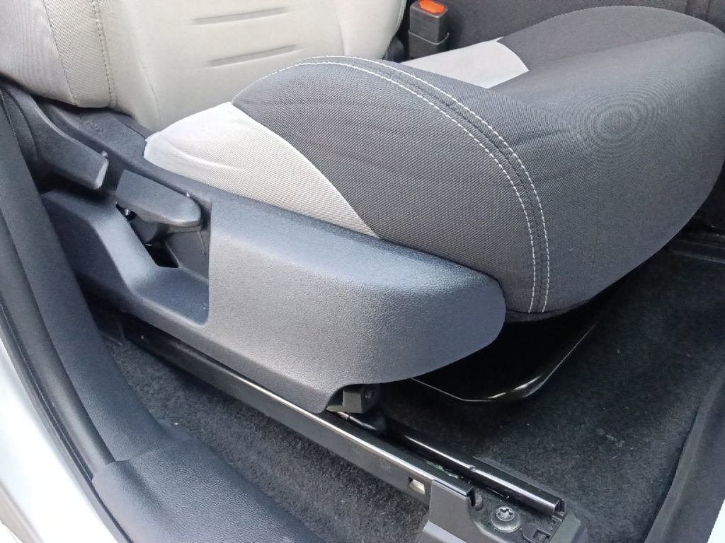 Used 2024 Toyota Tacoma TRD Sport image 32