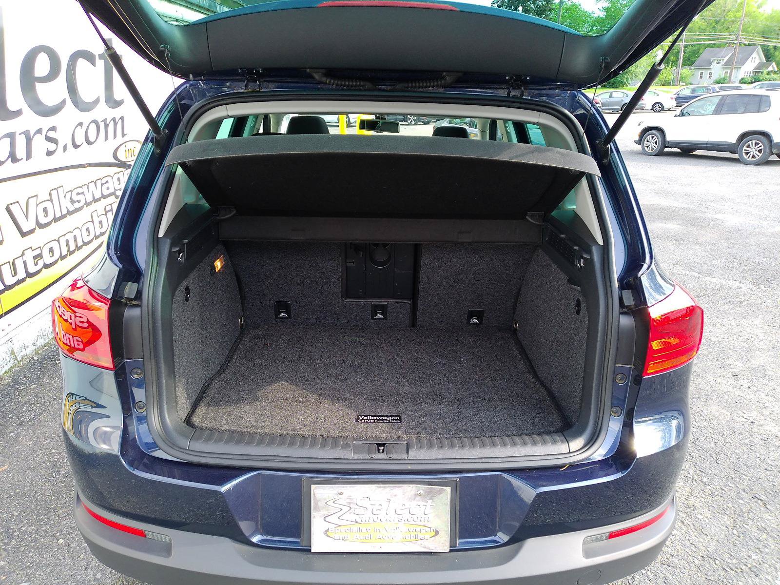 Used 2016 Volkswagen Tiguan SE AWD/4WD image 24