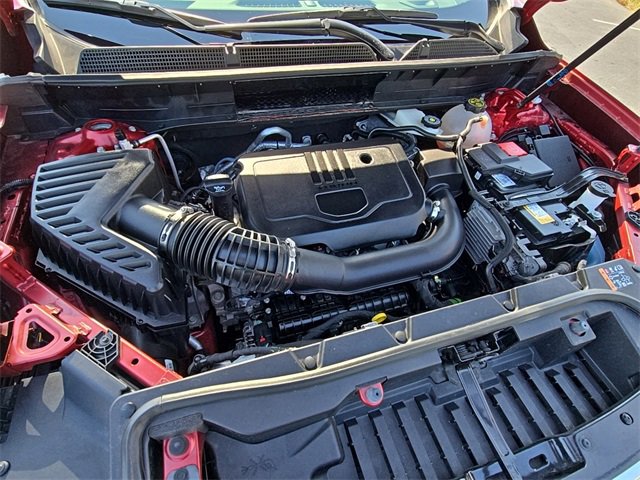 Used 2023 GMC Acadia SLE w/ Driver Convenience Package image 10