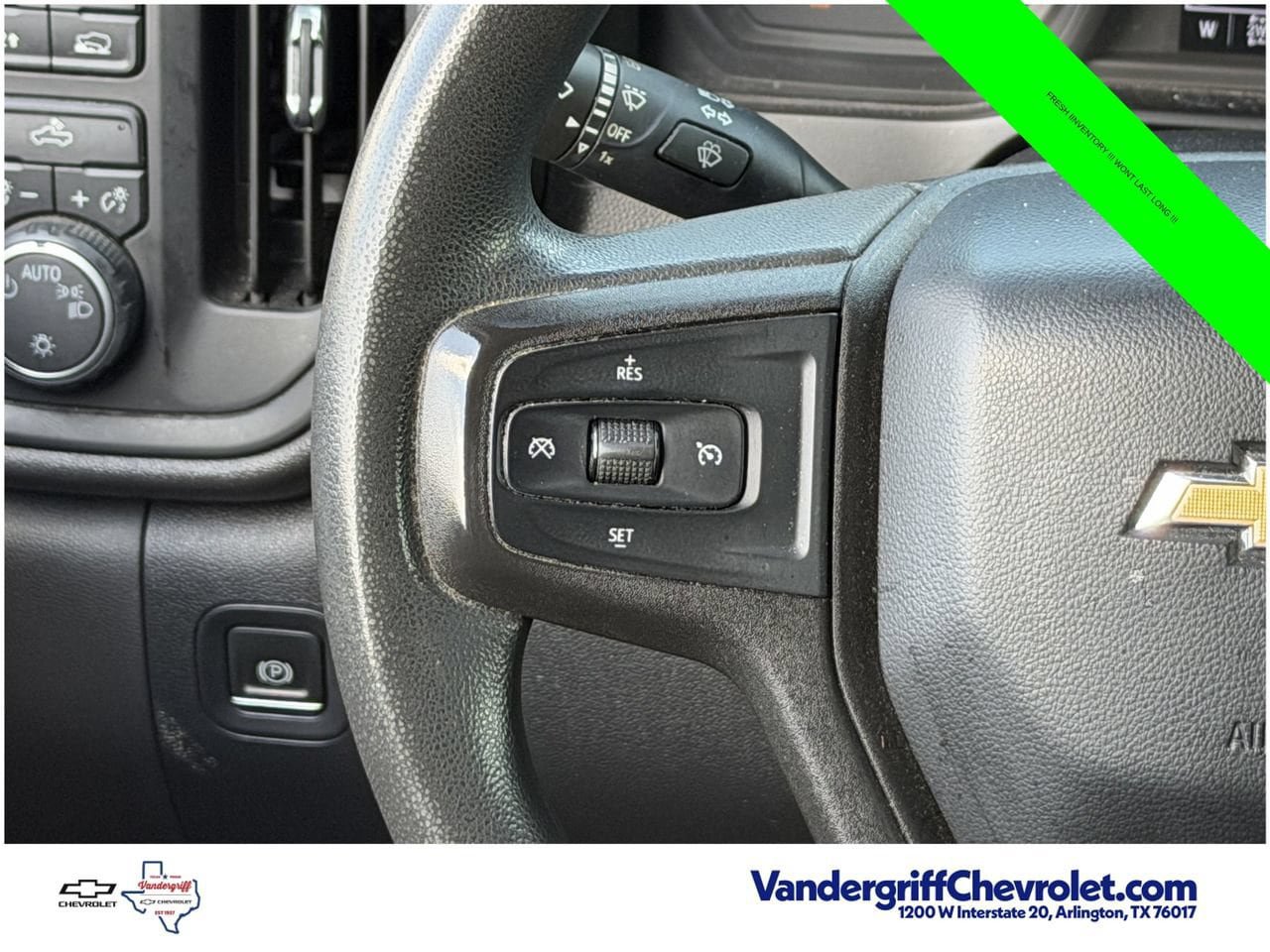 Used 2019 Chevrolet Silverado 1500 Custom w/ Custom Value Package AWD/4WD image 14