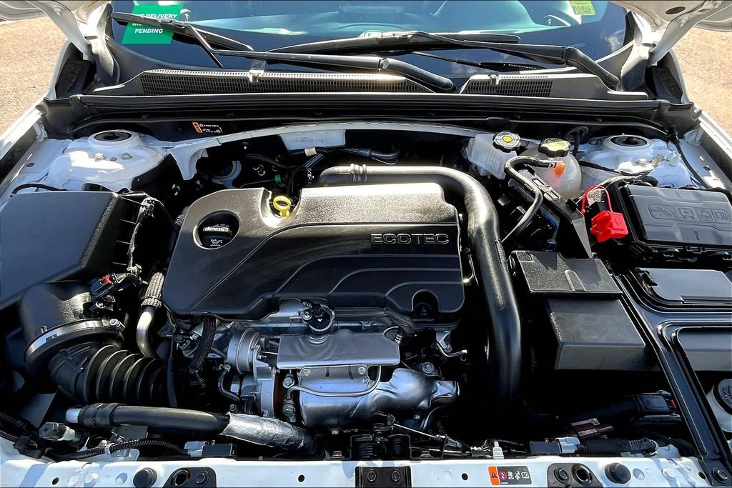 Used 2024 Chevrolet Malibu LT image 9