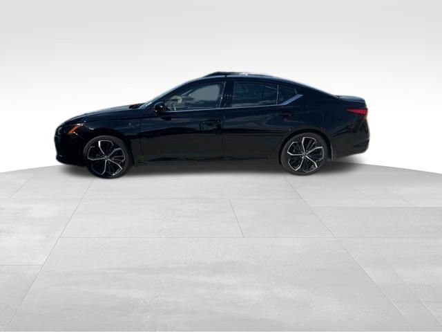 Used 2024 Nissan Altima 2.5 SR image 5