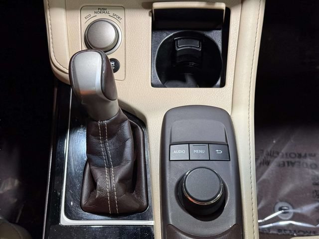 Used 2017 Lexus ES 350 w/ Premium Package FWD image 17
