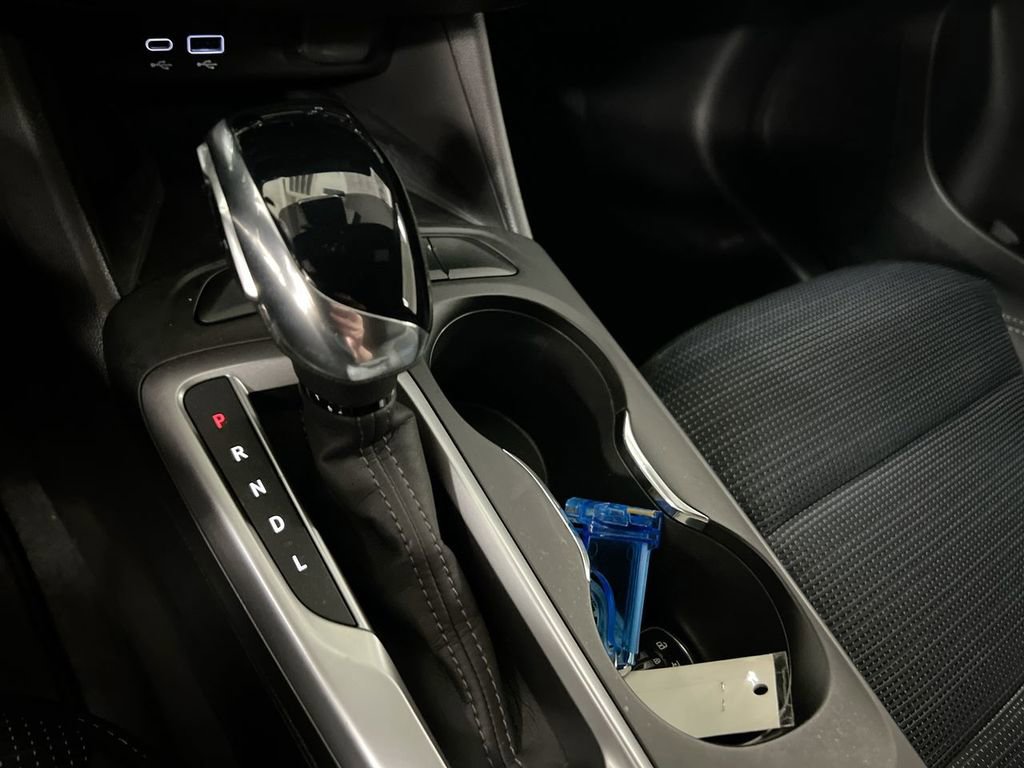 Used 2025 Buick Envista Preferred w/ Convenience II Package image 17