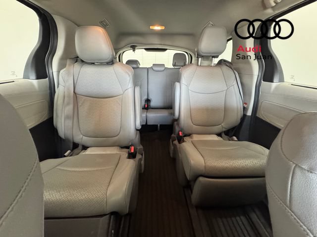 Used 2021 Toyota Sienna Limited FWD image 16
