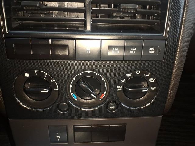 Used 2010 Ford Explorer Sport Trac XLT image 21