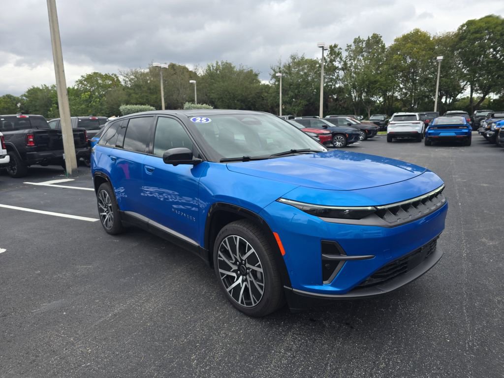 Used 2025 Jeep Wagoneer S Limited image 3