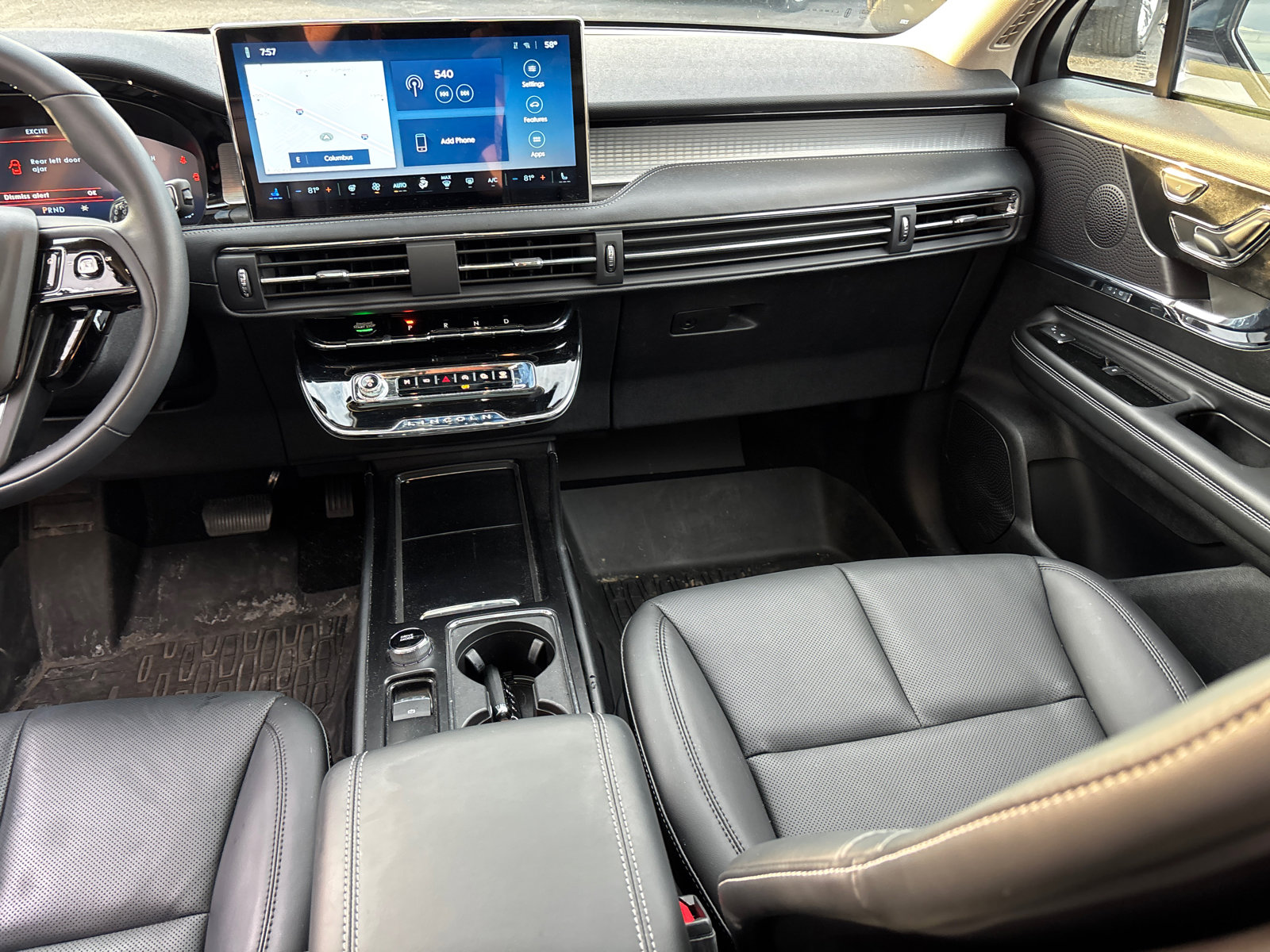 Used 2025 Lincoln Corsair AWD w/ Equipment Group 101A image 31