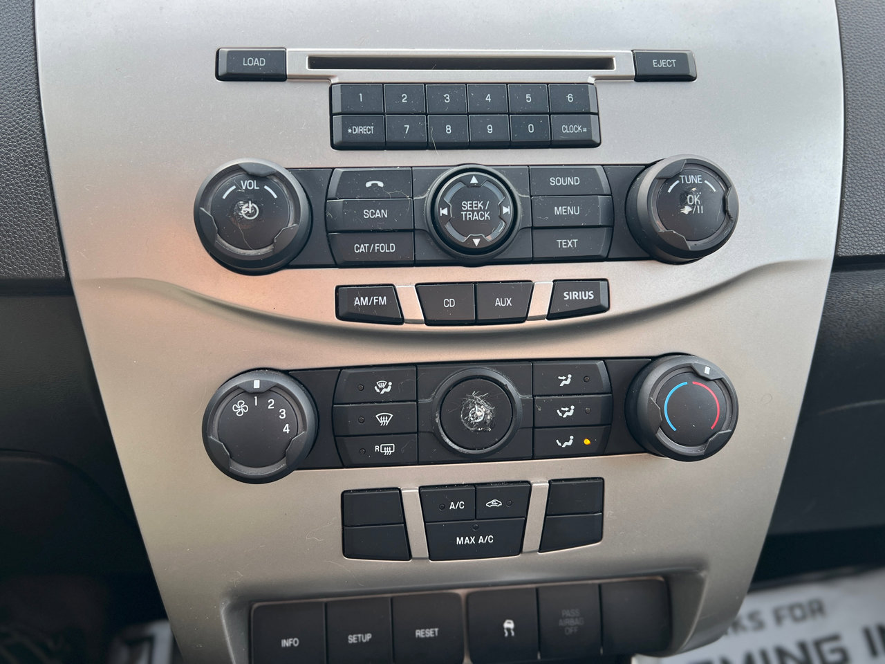 Used 2010 Ford Focus SE image 23