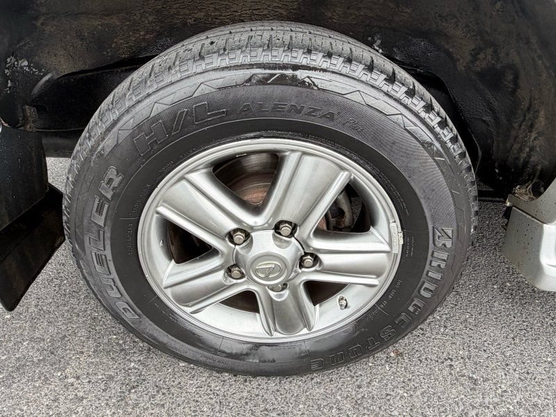 Used 2006 Lexus LX 470 4WD image 16