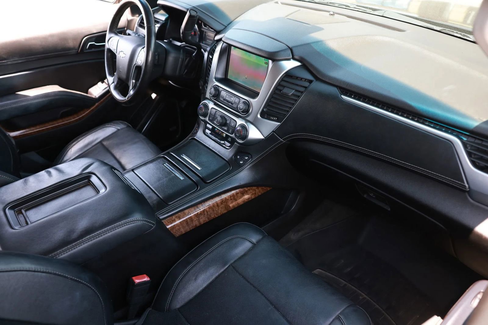 Used 2015 Chevrolet Suburban LTZ AWD/4WD image 18
