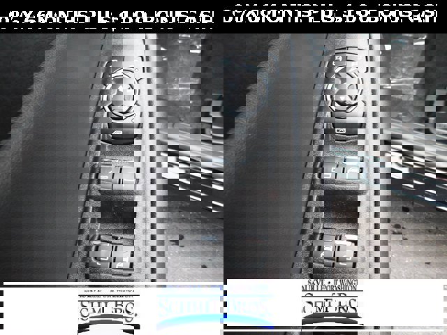 Used 2024 Ford Edge SE w/ Black Appearance Package image 35