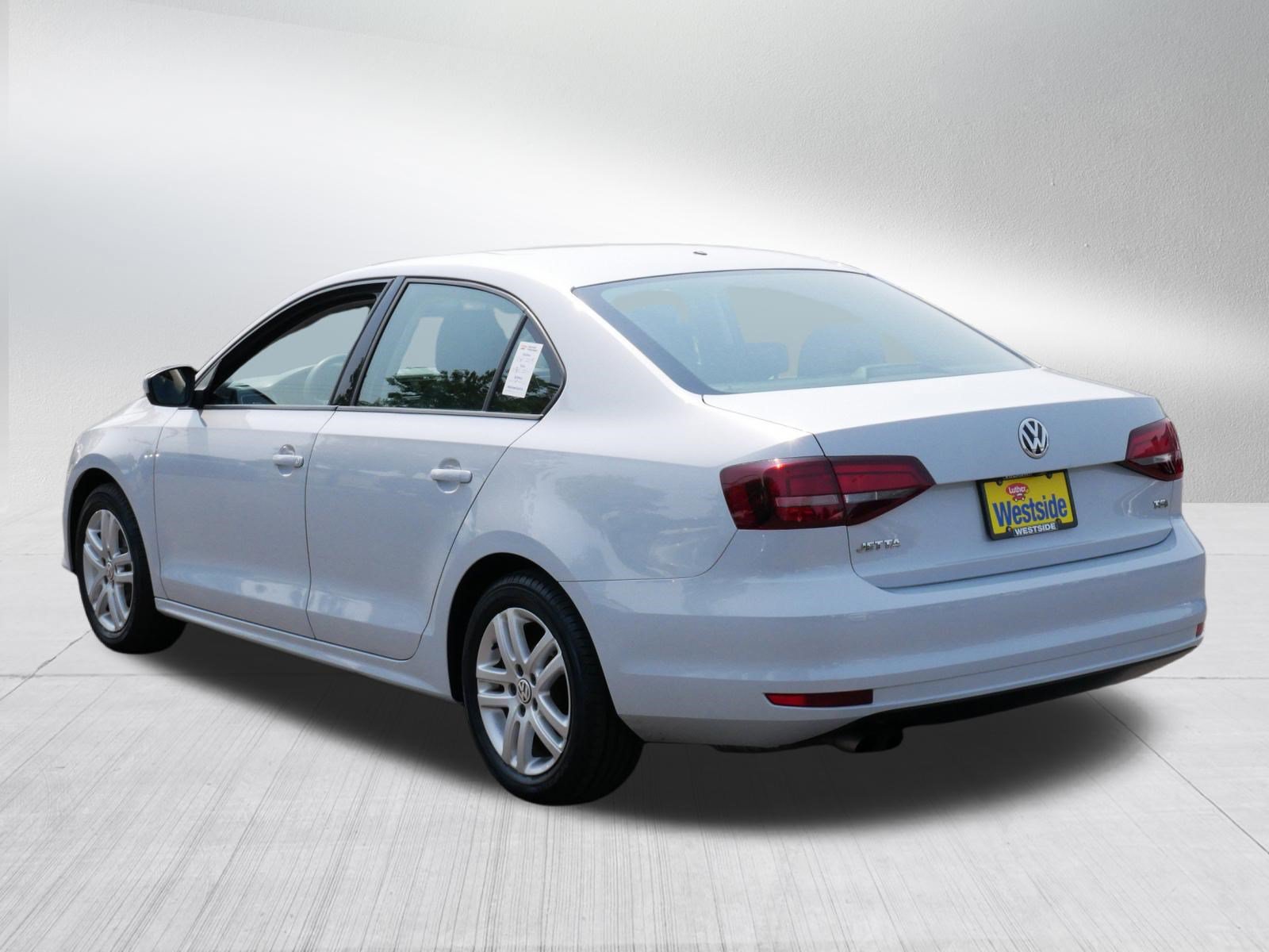 Used 2018 Volkswagen Jetta S FWD image 5