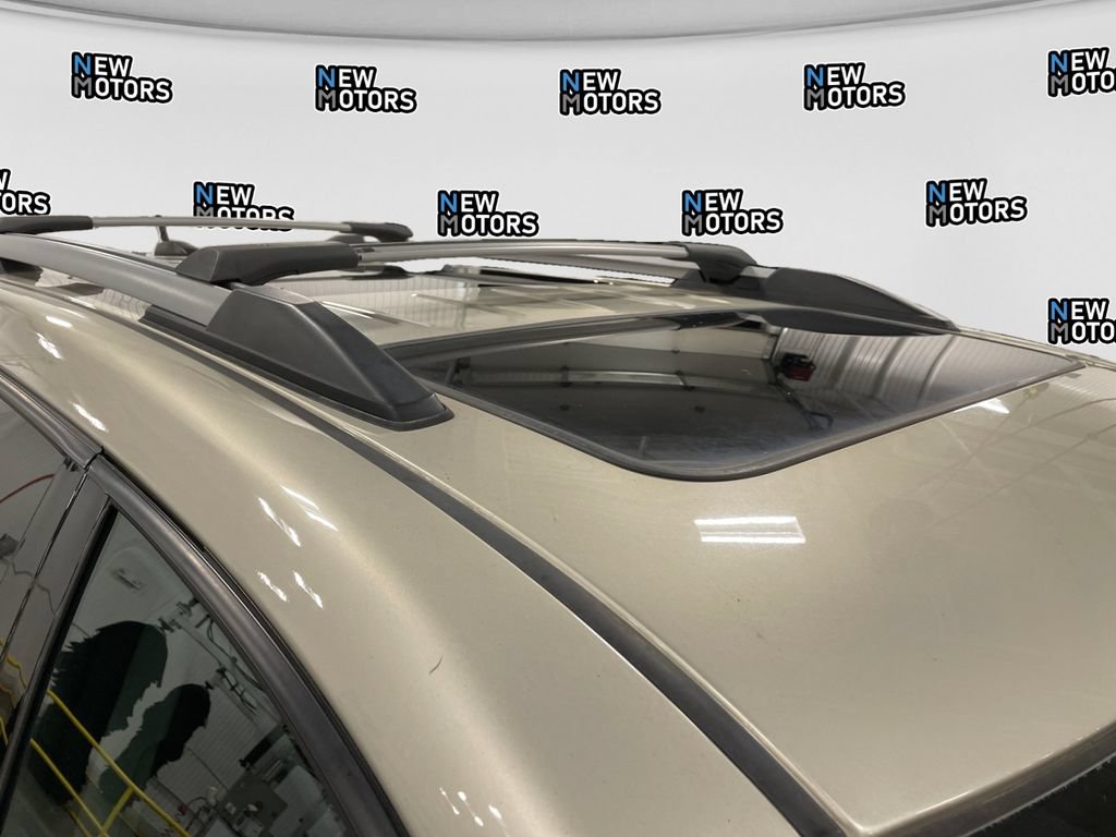 Used 2016 GMC Acadia SLT w/ Open Road Package AWD/4WD image 16