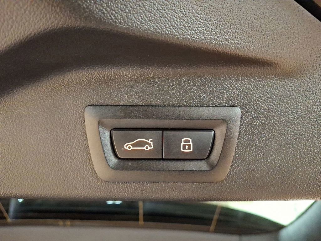 Used 2025 BMW X5 xDrive40i w/ Premium Package image 18