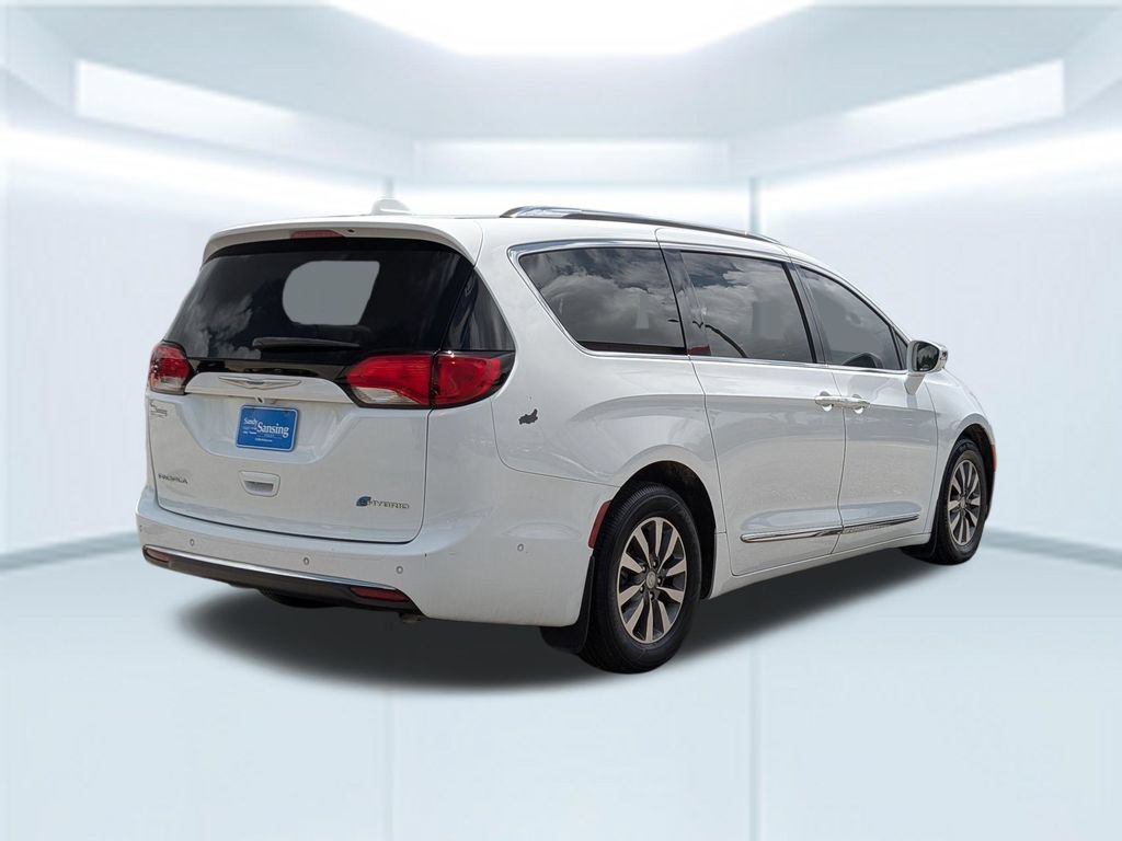 Used 2020 Chrysler Pacifica Limited w/ Advanced Safetytec Group FWD image 7