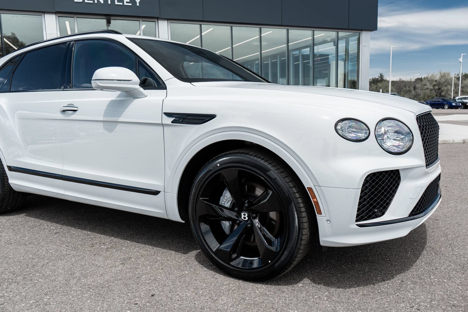 New 2026 Bentley Bentayga AWD/4WD image 18