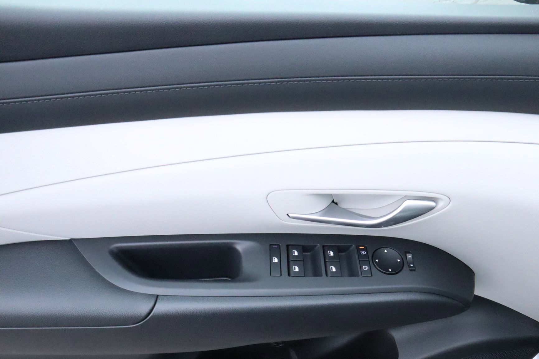 New 2026 Hyundai Tucson Blue SE image 19