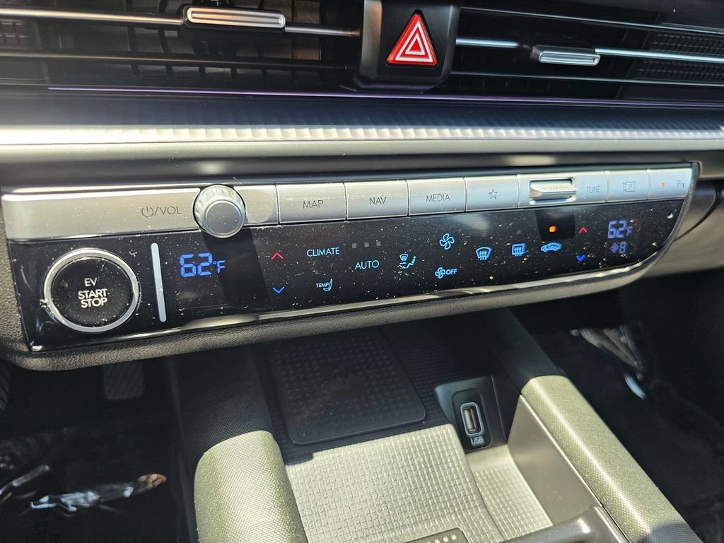 Used 2023 Hyundai Ioniq 6 SEL RWD image 30