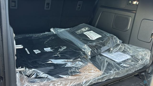 New 2026 Ford Bronco Raptor w/ Interior Carbon Fiber Pack AWD/4WD image 33