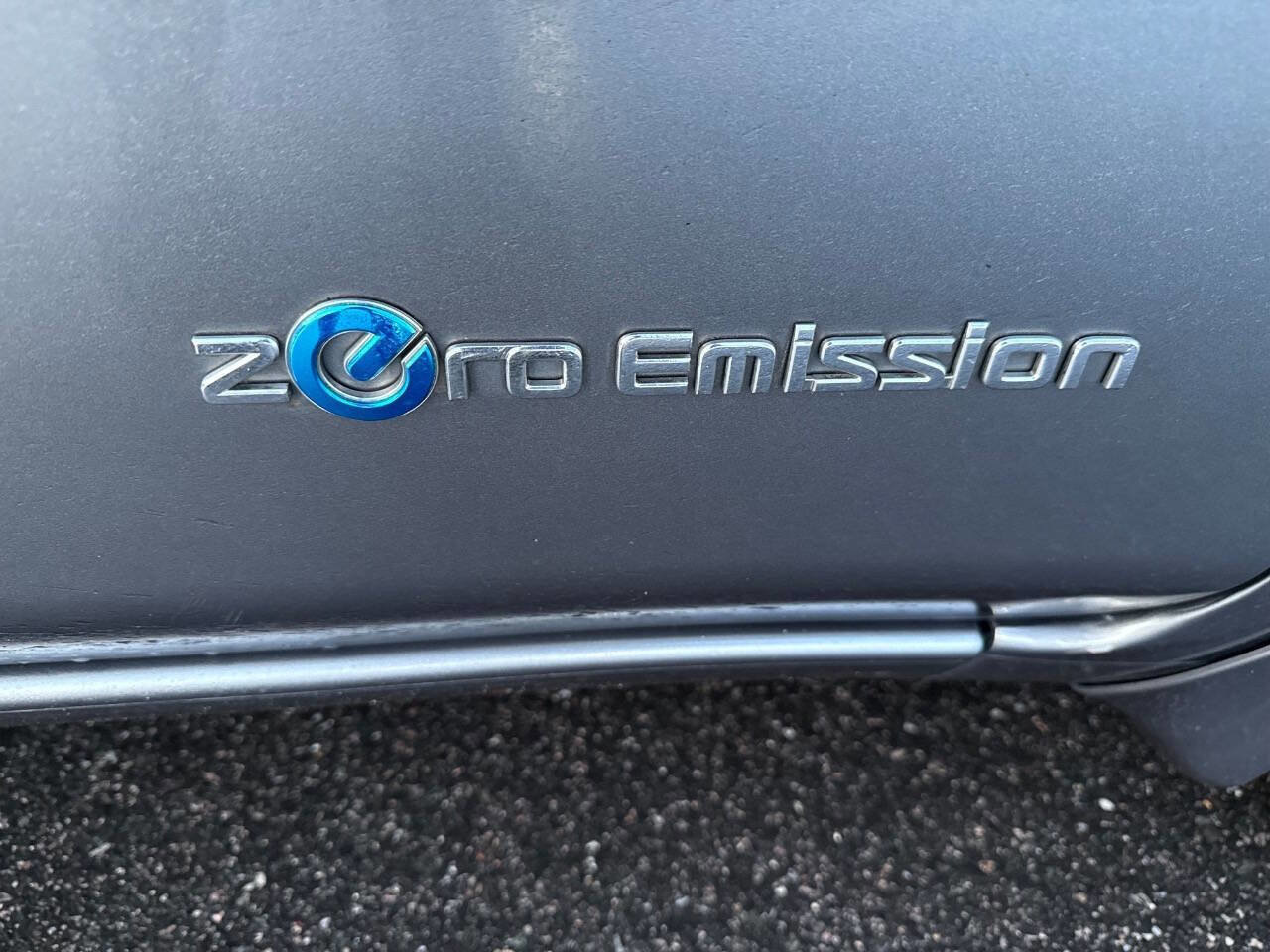 Used 2016 Nissan Leaf SL w/ Premium Package image 24