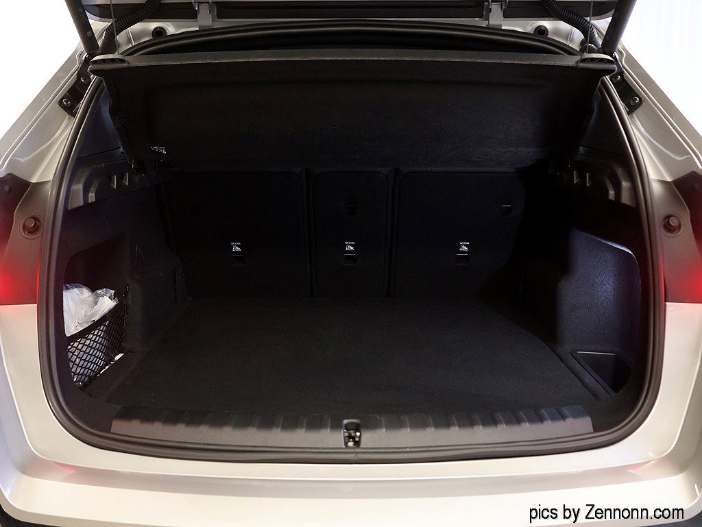 Used 2025 BMW X1 M35i w/ Premium Package image 30