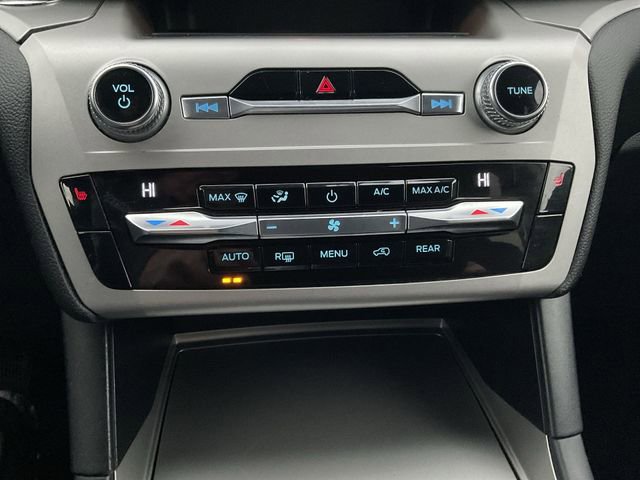 Certified 2021 Ford Explorer XLT image 18