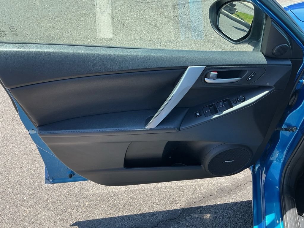 Used 2012 MAZDA MAZDA3 i Grand Touring w/ Tech Pkg FWD image 16
